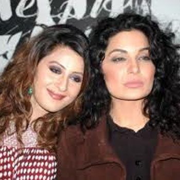 Filmstars Laila & Meera To Contest Elections From Lahore